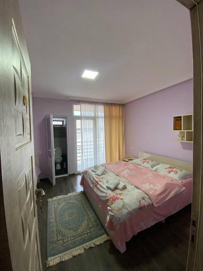 Guest House Kobuleti On Aghmashenebeli Buitenkant foto