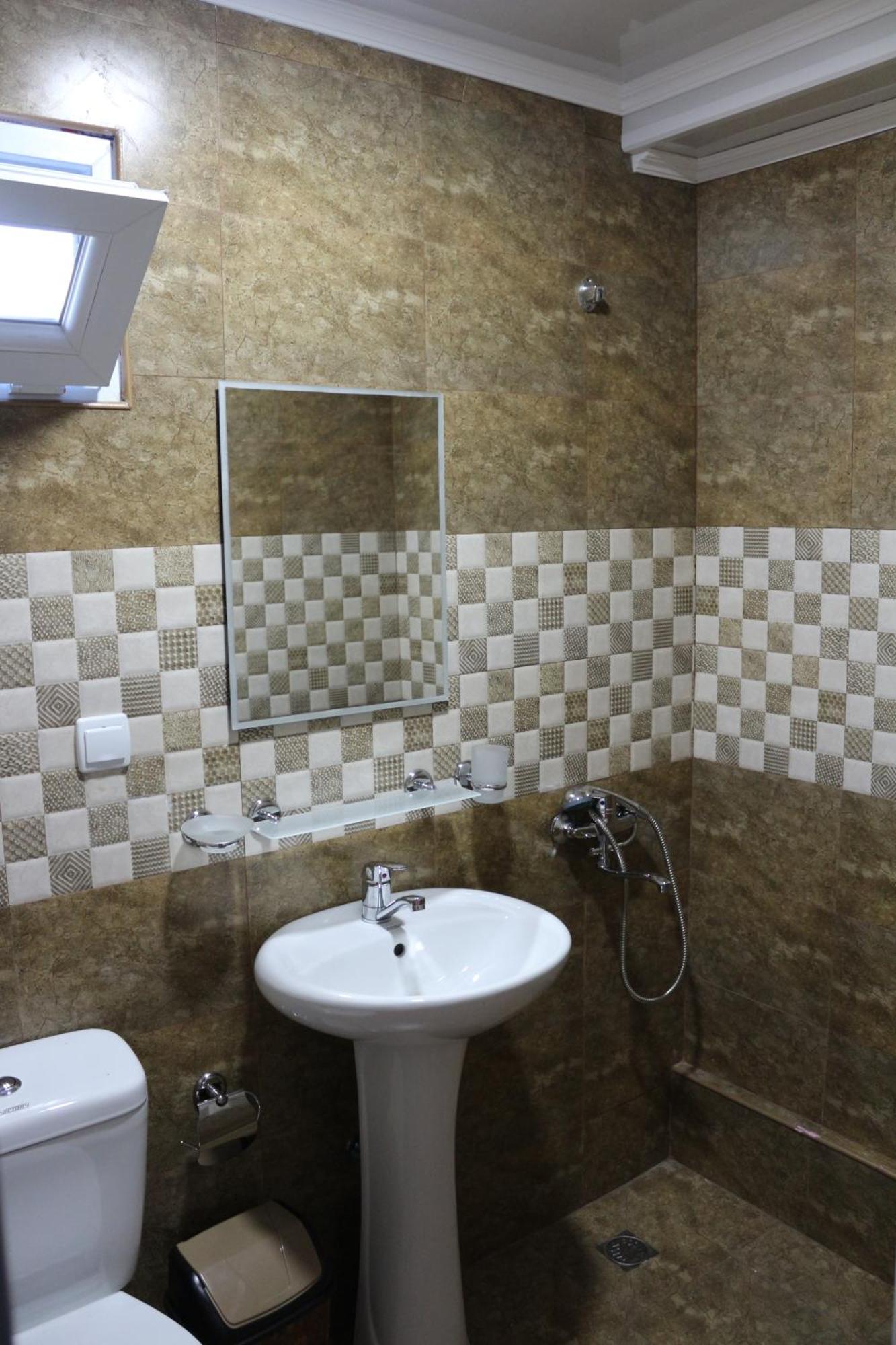 Guest House Kobuleti On Aghmashenebeli Buitenkant foto